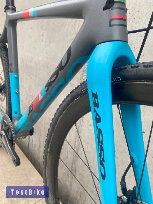Basso karbon Cyclo/Gravel karbon kerékkel