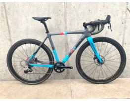 Basso karbon Cyclo/Gravel karbon kerékkel