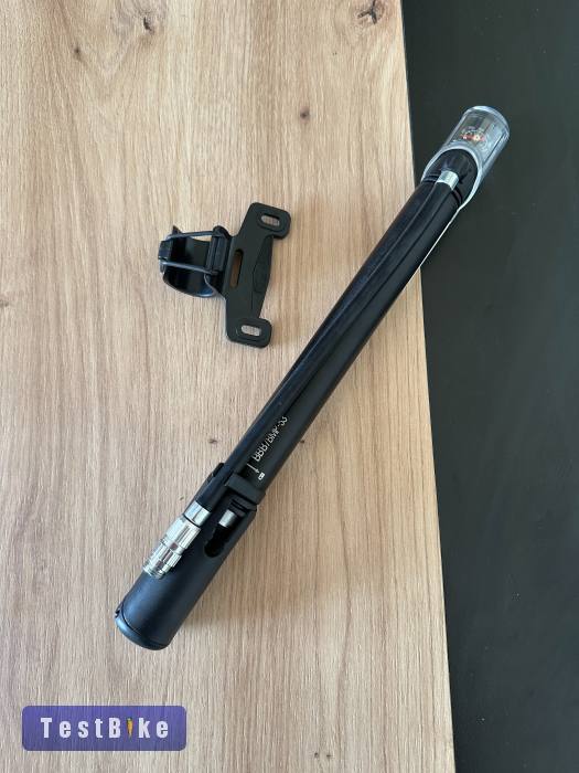 BBB cycling traveller nyomásmérős mini pumpa