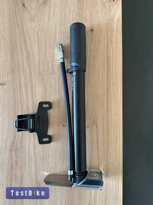 BBB cycling traveller nyomásmérős mini pumpa