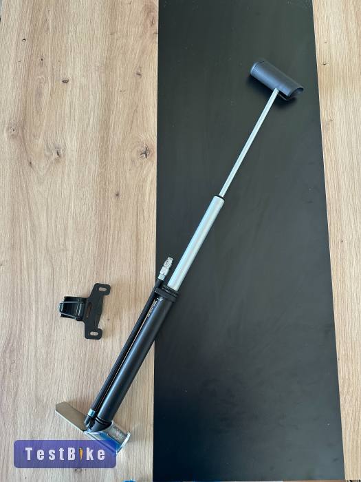 BBB cycling traveller nyomásmérős mini pumpa
