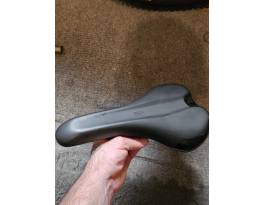 BBB Spectrum 155 nyereg eladó