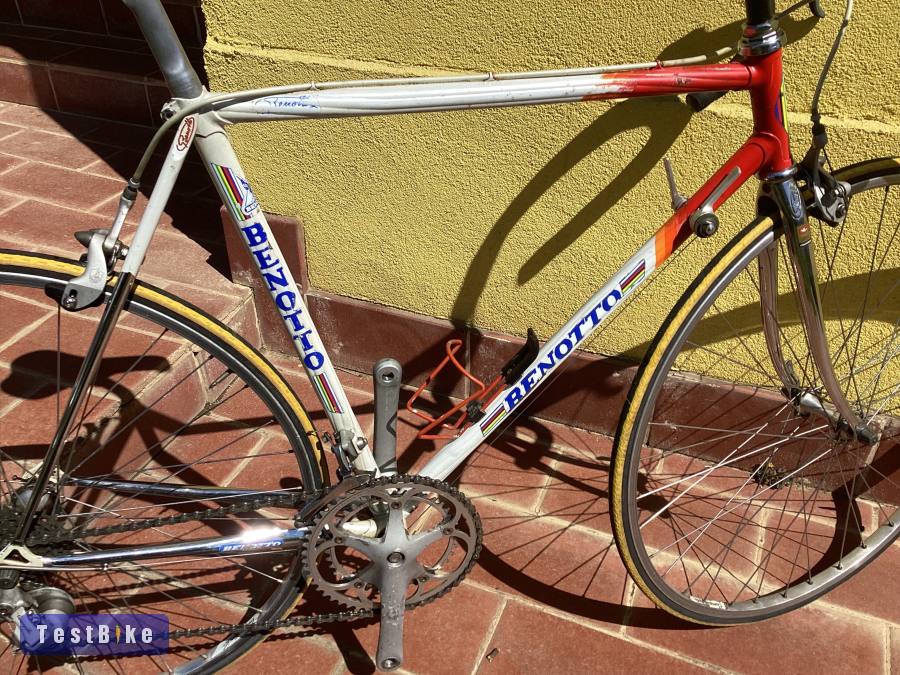 Benotto országúti Campagnolo Athena groupszettel