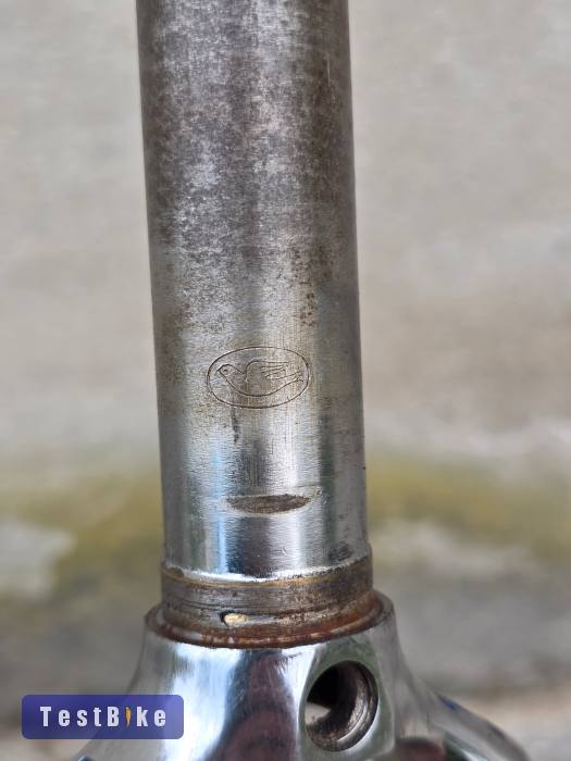 Benotto országúti króm villa                                