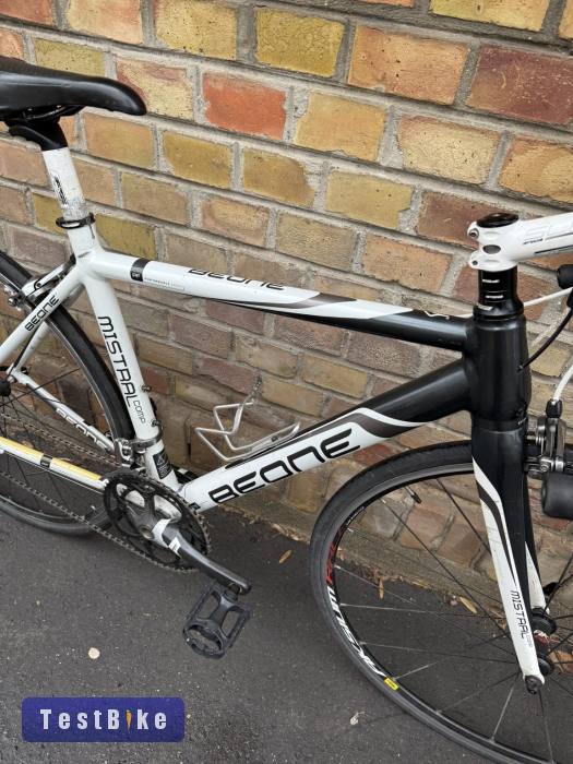 Beone Mistral országúti kerékpár 50 cm (165-173 cm)