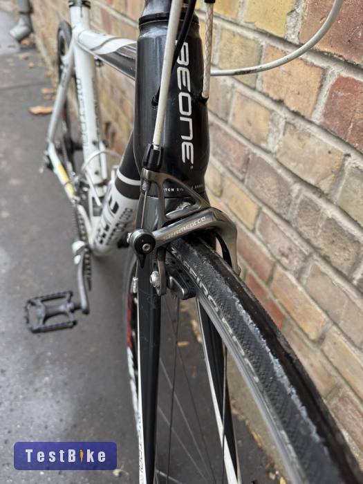 Beone Mistral országúti kerékpár 50 cm (165-173 cm)