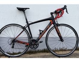 BH Quartz endurance karbon országúti