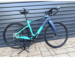 Bianchi Arcadex Carbon karbon gravel GRX810