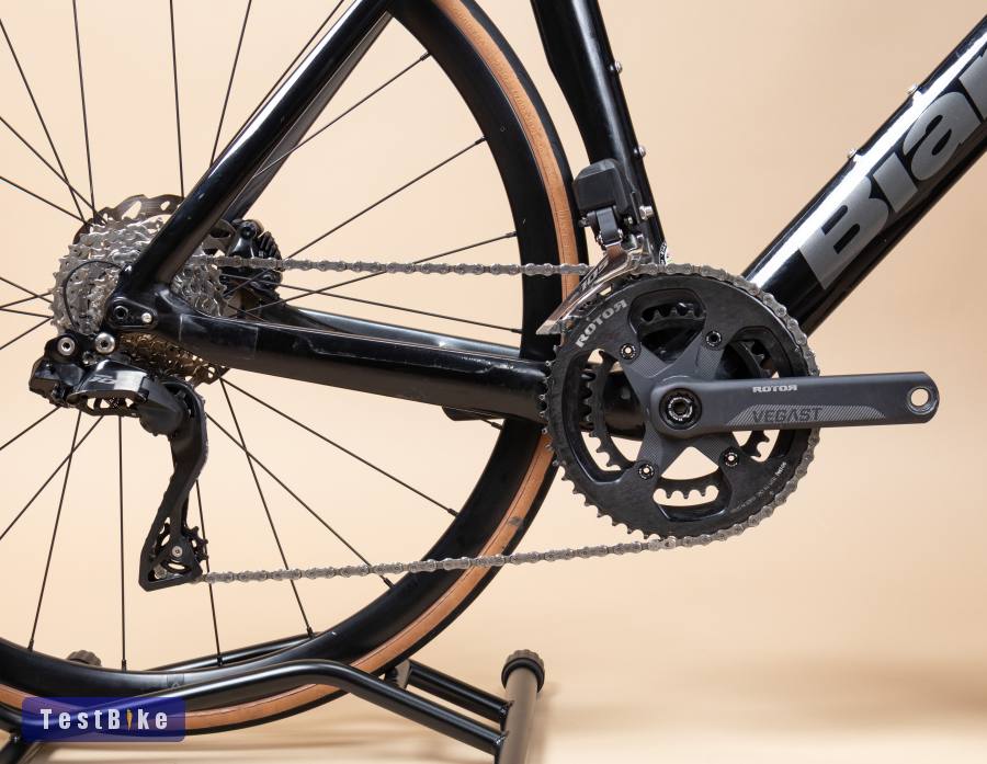 Bianchi Aria Disc 105 Di2 (57) karbon országúti kerékpár 
