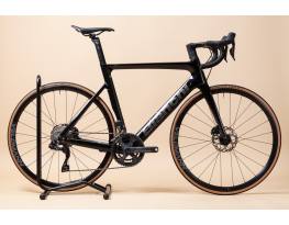 Bianchi Aria Disc 105 Di2 (57) karbon országúti kerékpár 