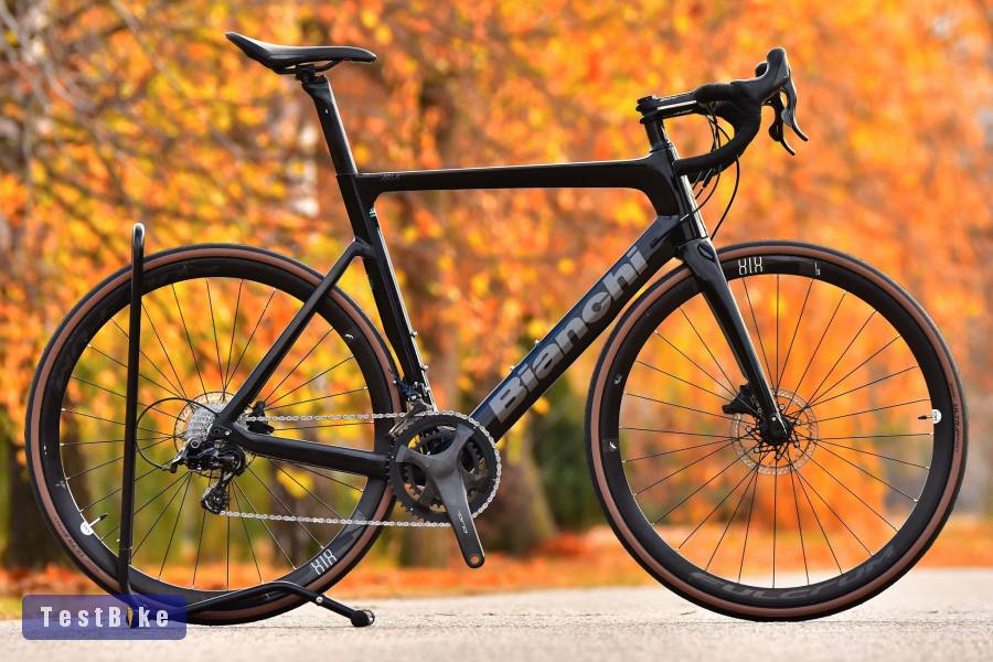Bianchi Aria Disc (59) full karbon országúti kerékpár