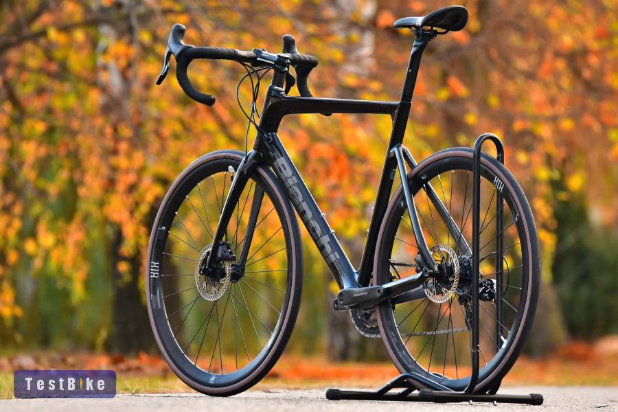 Bianchi Aria Disc (59) full karbon országúti kerékpár