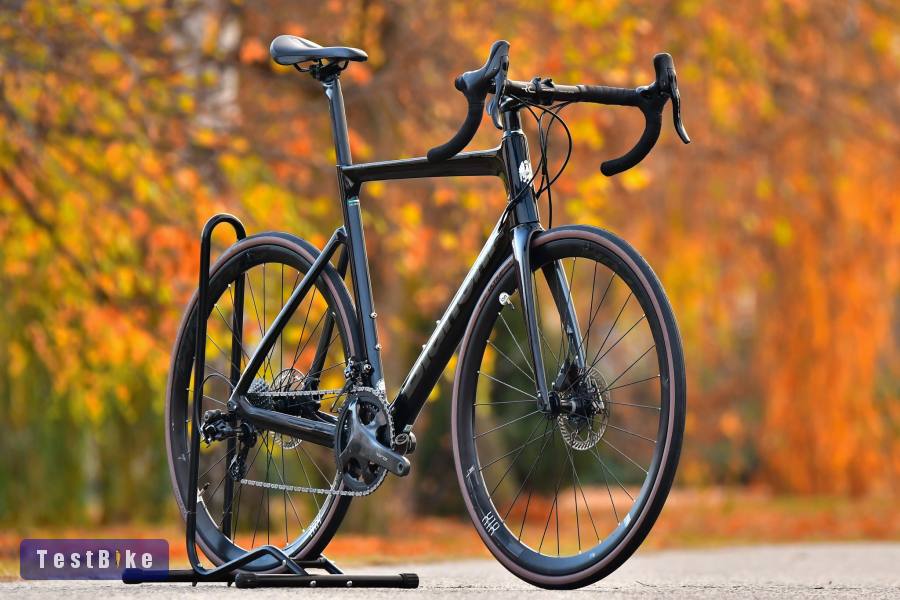 Bianchi Aria Disc (59) full karbon országúti kerékpár