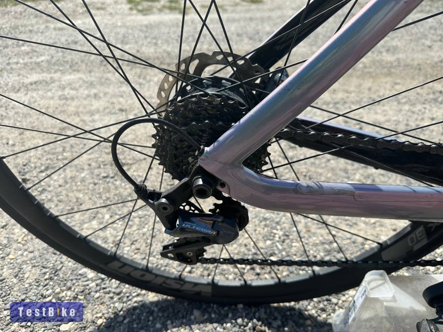 Bianchi aria eroad elektromos országúti karbon 