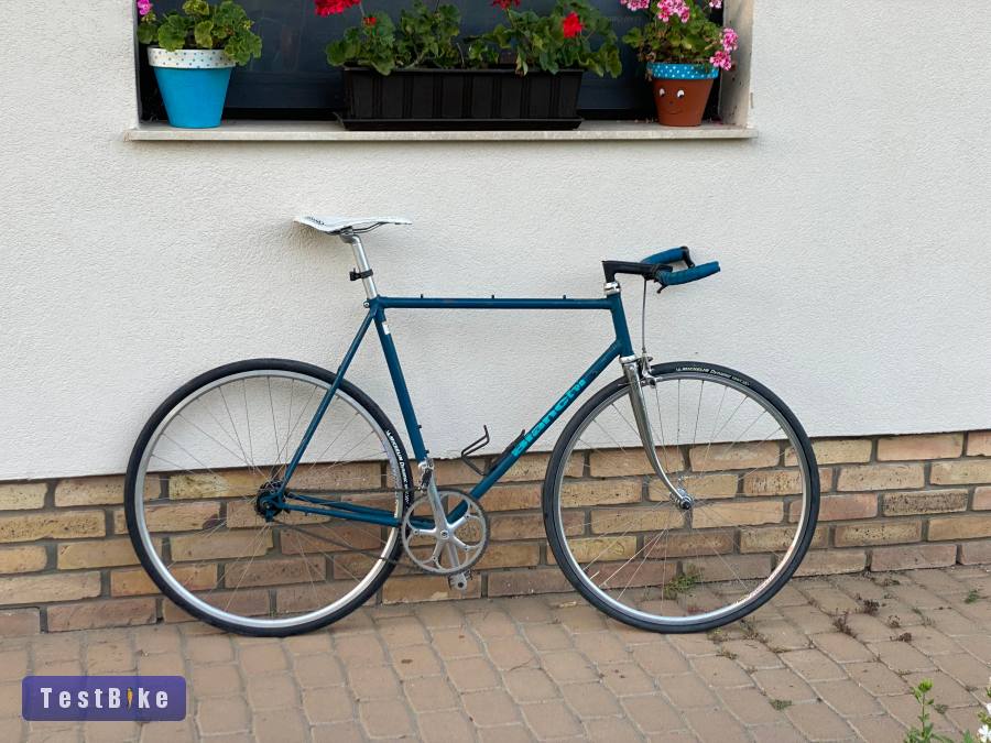 Bianchi fixi, Campagnolo Record, XT alkatrészekkel