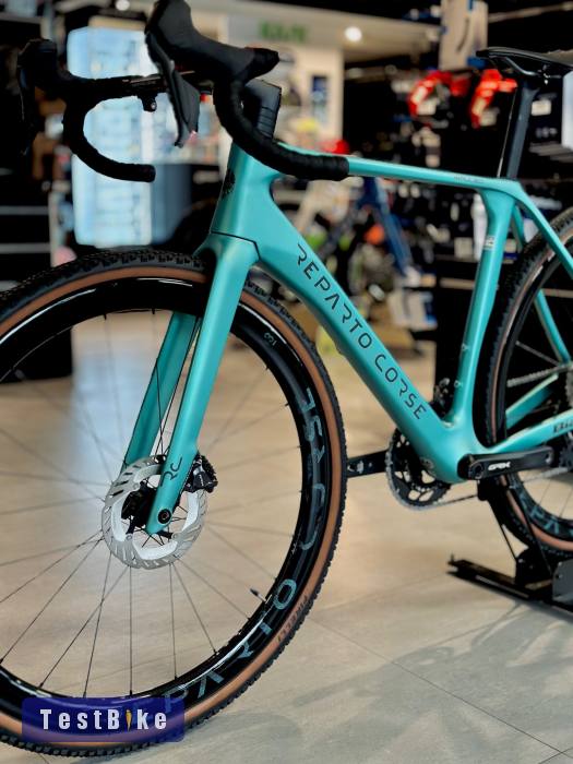 Bianchi Impulso RC M Gravel kerékpár
