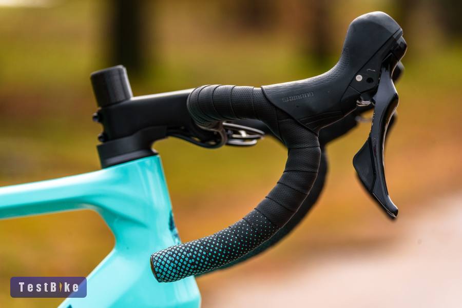 Bianchi Infinito Disc 2025 (53) karbon országúti kerékpár