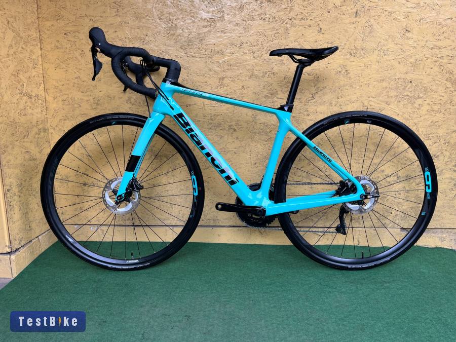 Bianchi Infinito XE carbon 105 Mint az új !!