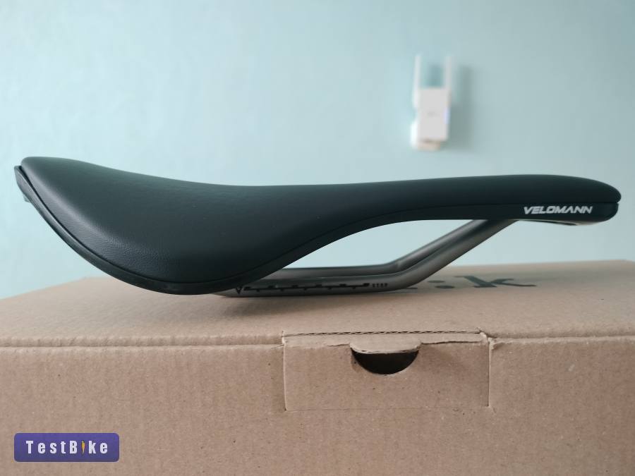 Bianchi Mitora karbon nyereg (Új/nem használt)