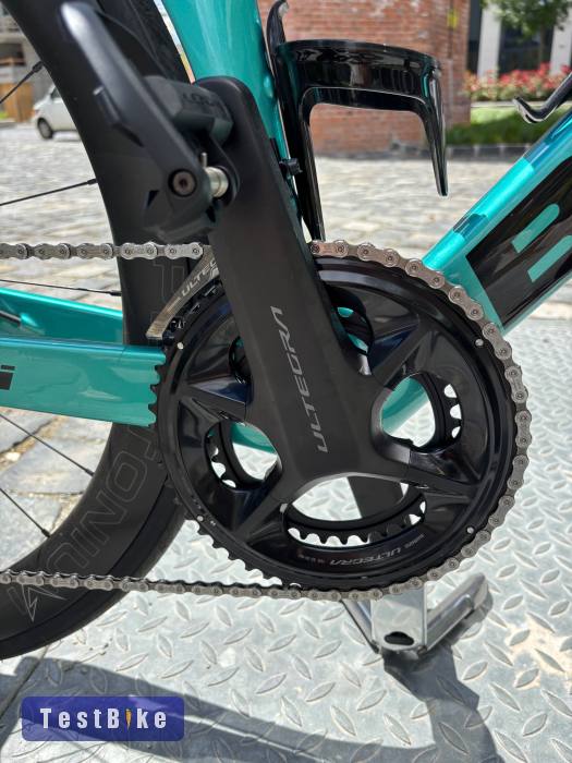 Bianchi Oltre Comp Ultegra Di2 eladó