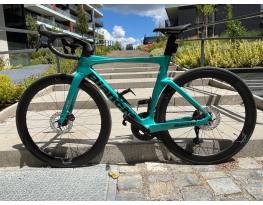 Bianchi Oltre Comp Ultegra Di2 eladó