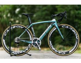 Bianchi Oltre XR (47) full karbon országúti kerékpár