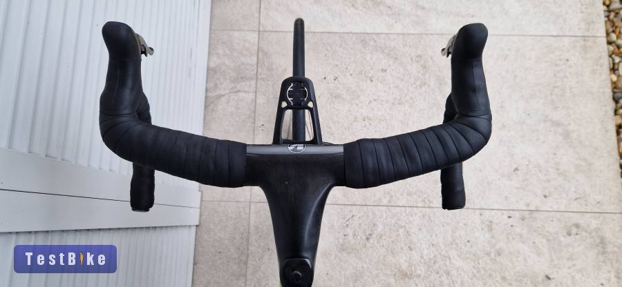 Bianchi Oltre XR4 Sram ETap váltás, Fulcrum Racing Speed