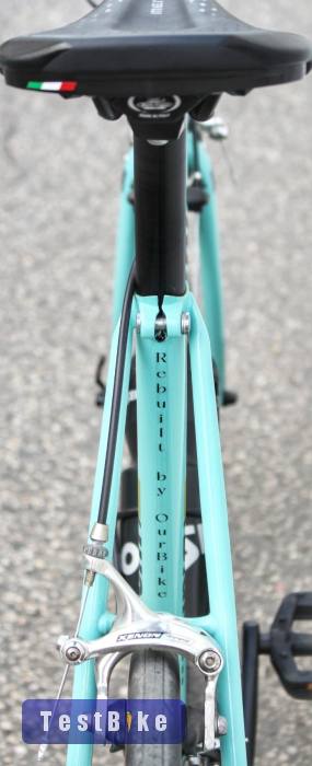 Bianchi celeste országúti, szinte új,max 500 km-et van benne