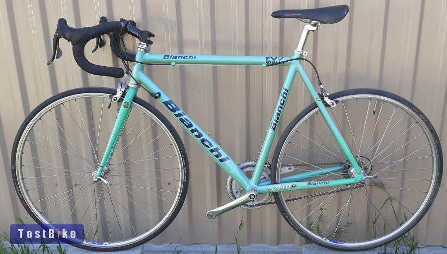 Bianchi országúti versenykerékpár-celeste-campagnolo 2x9