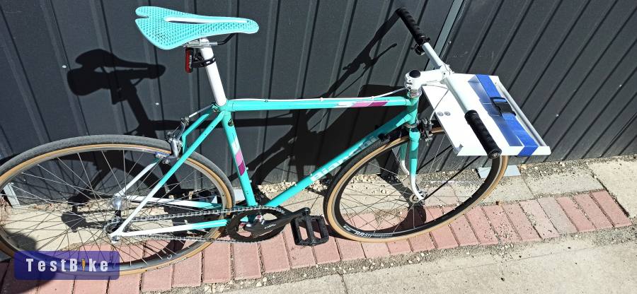 Bianchi record Celeste commuter