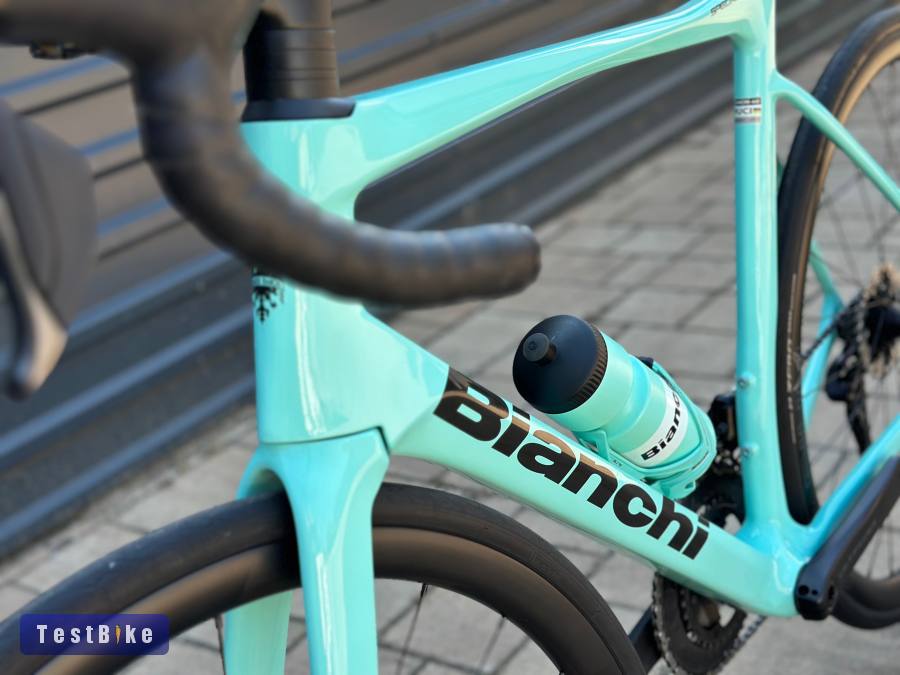 Bianchi Specialissima Ultegra 8170 DI2 Carbon kerék 