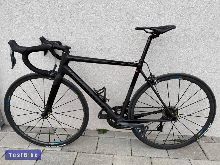 Bianchi Specialissima Ultegra Di2 szettel hibátlan