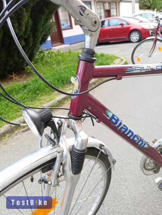 Bianchi Spillo 28" Alu trekking eladó. 