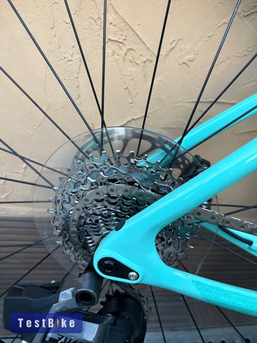 Bianchi Sprint Rival AXS Disc új 