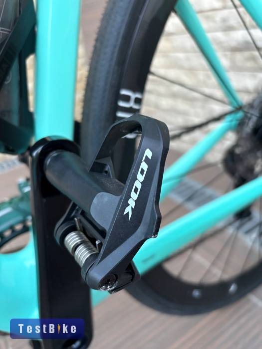 Bianchi Sprint Rival AXS Disc új 