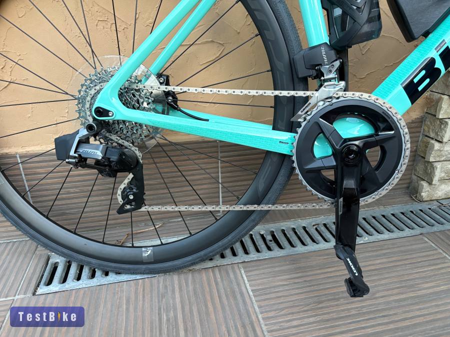 Bianchi Sprint Rival AXS Disc új 