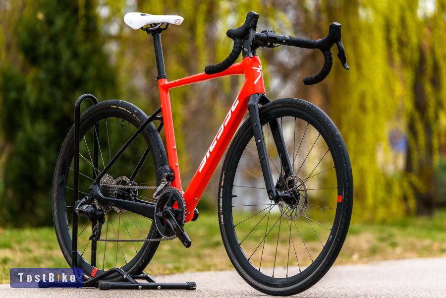 Biesse Sram Rival AXS (54) karbon gravel kerékpár