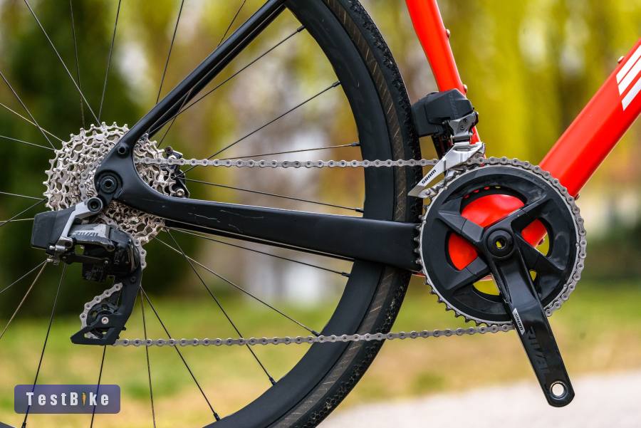 Biesse Sram Rival AXS (54) karbon gravel kerékpár