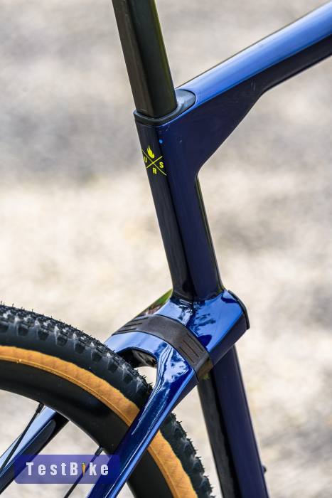 BMC URS Two (XL) karbon gravel kerékpár