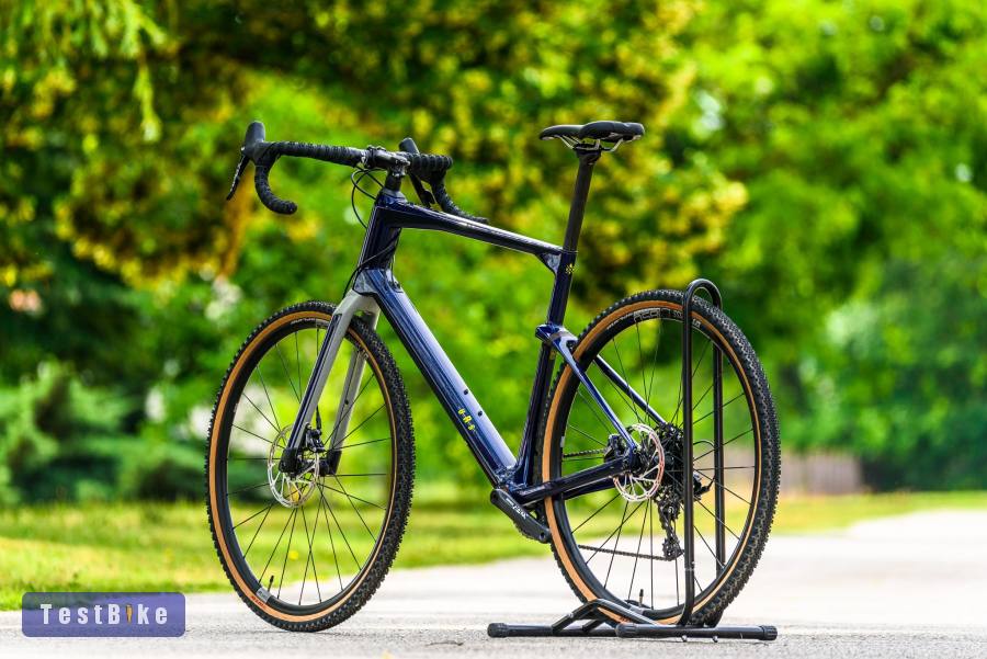 BMC URS Two (XL) karbon gravel kerékpár