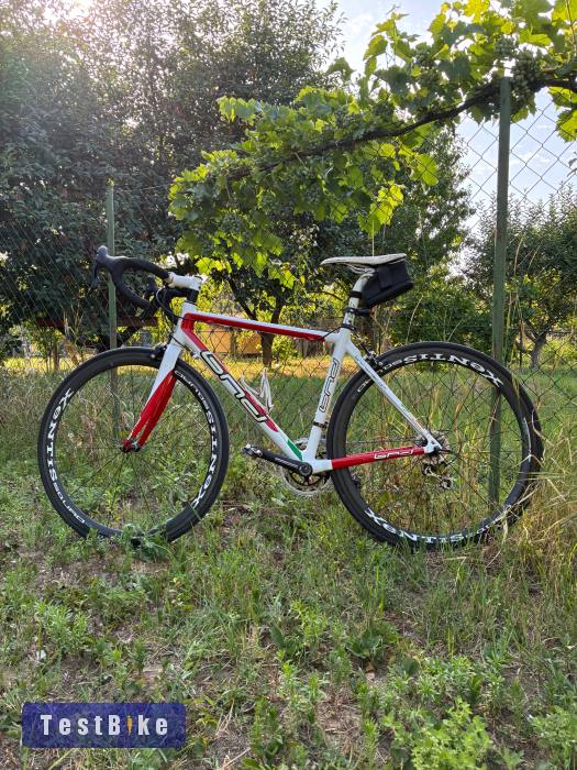 BND carbon kerékpár