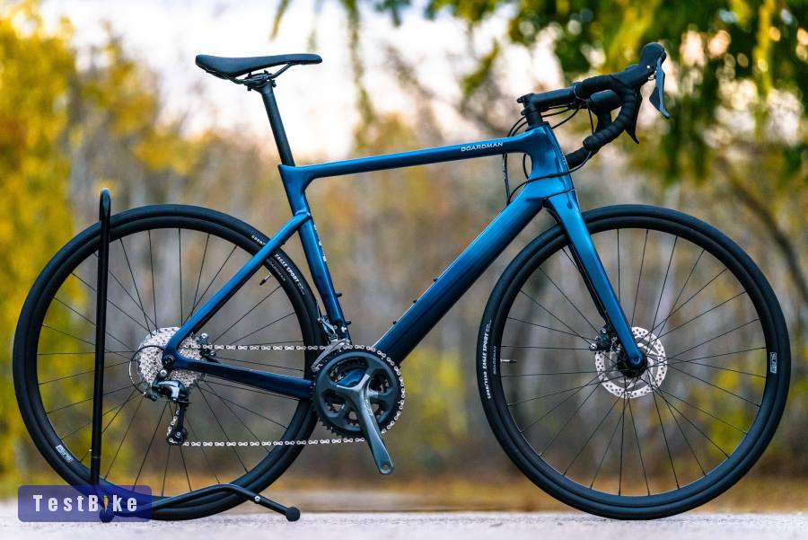 Boardman SLR 8.9 (L) full karbon országúti kerékpár