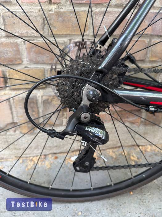 Boardman X7 gravel kerékpár 53 cm (168-178 cm)