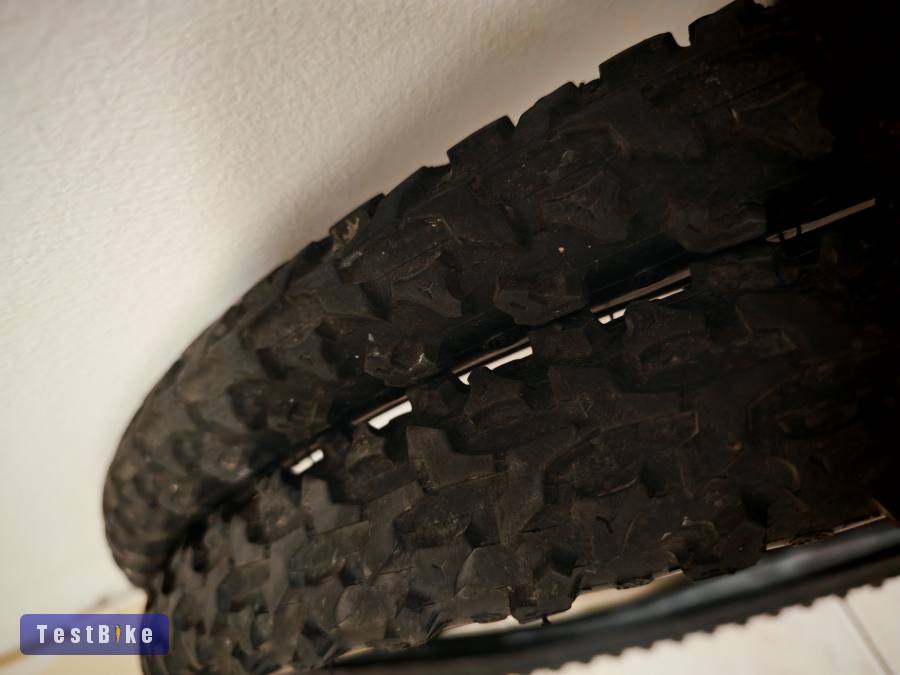 Bontrager / Schwalbe 26-ös külső gumik