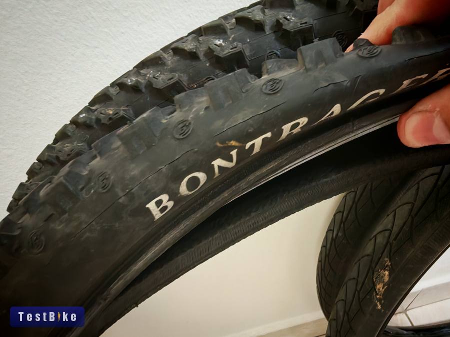 Bontrager / Schwalbe 26-ös külső gumik
