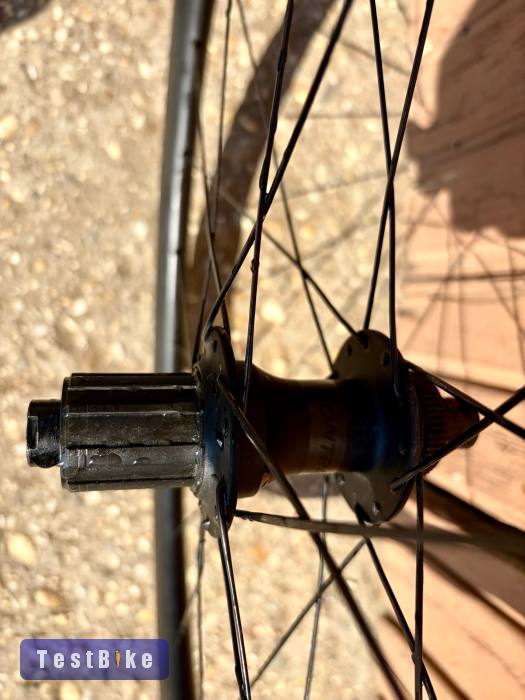 Bontrager Aeolus Elite 35, OCLV Carbon kerék