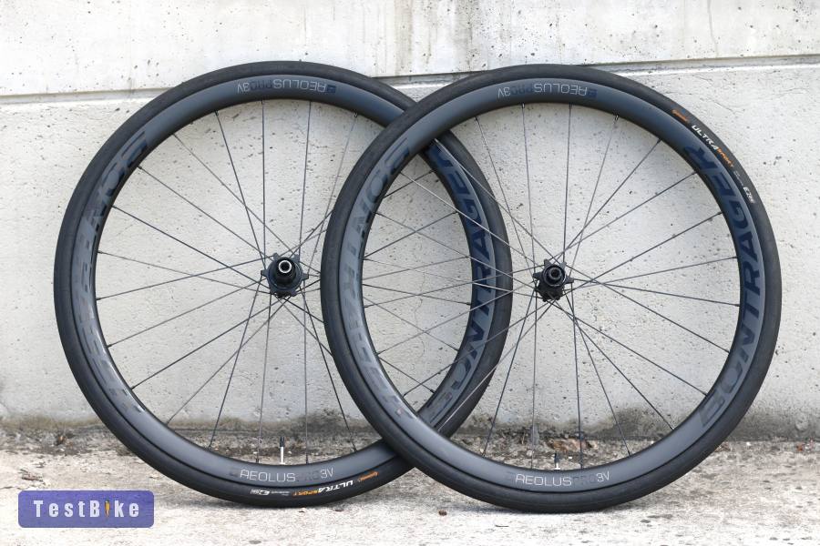Bontrager Aeolus Pro 3V Disc karbon gravel/országúti kerekek