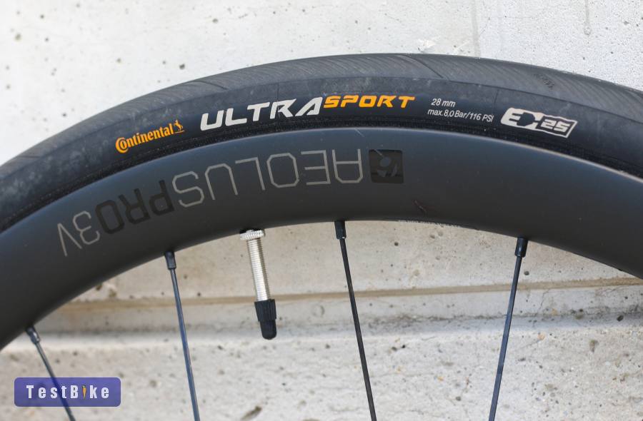 Bontrager Aeolus Pro 3V Disc karbon gravel/országúti kerekek
