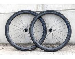 Bontrager Aeolus Pro 3V Disc karbon gravel/országúti kerekek