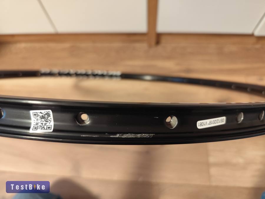 Bontrager Connection 29" 32H felni 500 gramm